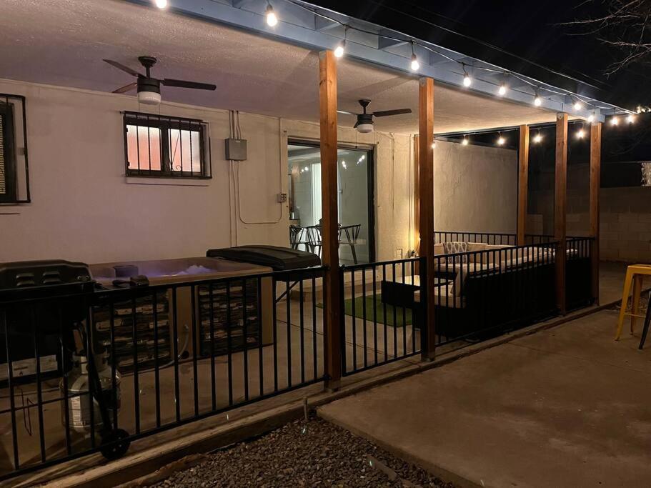 Casa Charleston-3Br-2Bath-Hot Tub-Pet Friendly-No Pet Fees! Villa Albuquerque Exterior photo