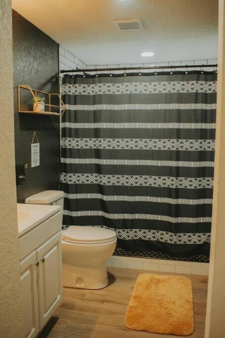 Casa Charleston-3Br-2Bath-Hot Tub-Pet Friendly-No Pet Fees! Villa Albuquerque Exterior photo