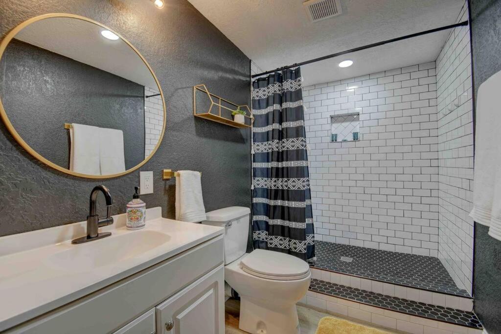 Casa Charleston-3Br-2Bath-Hot Tub-Pet Friendly-No Pet Fees! Villa Albuquerque Exterior photo